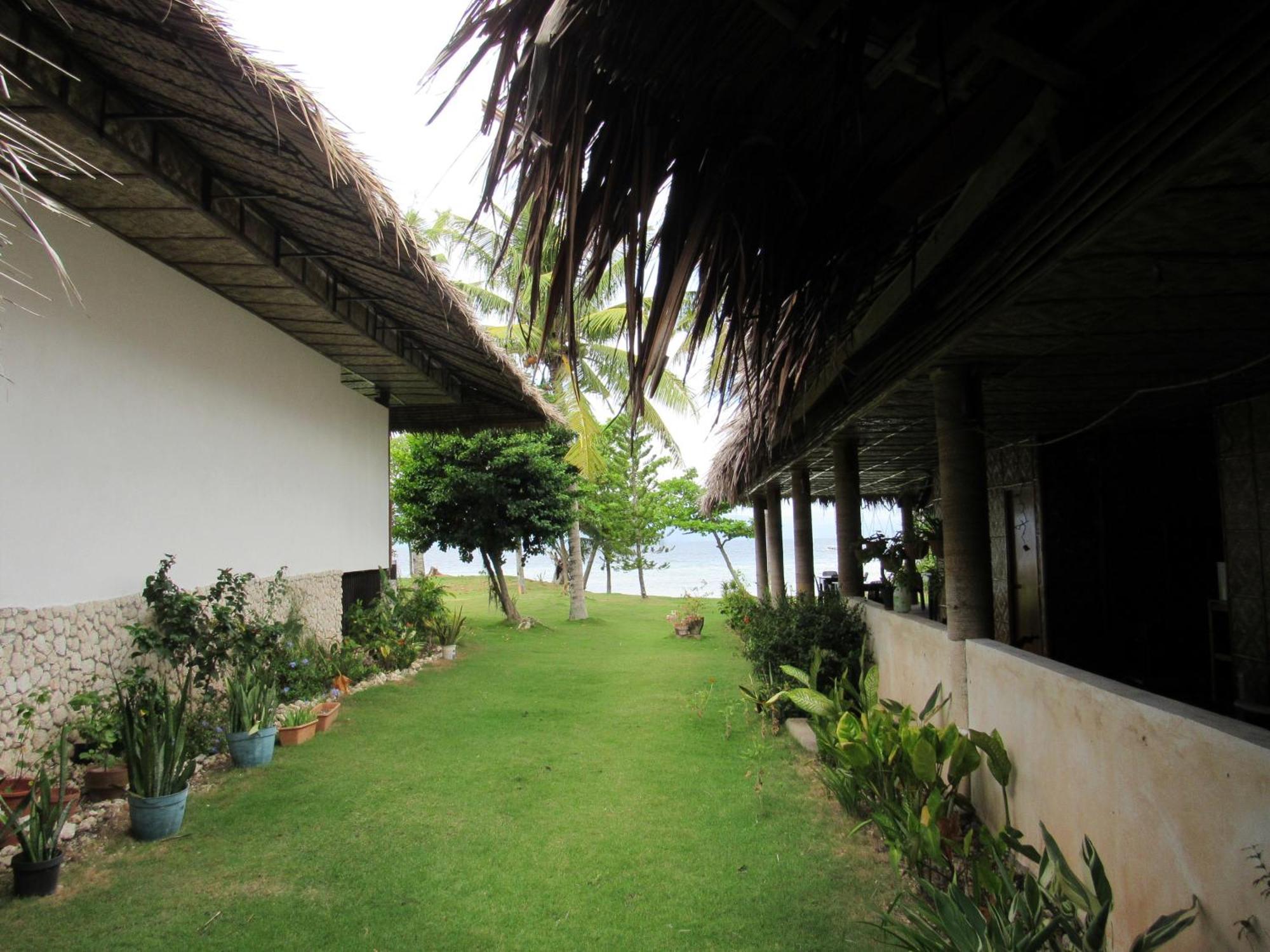 Dacozy Beach Resort Moalboal Exterior photo