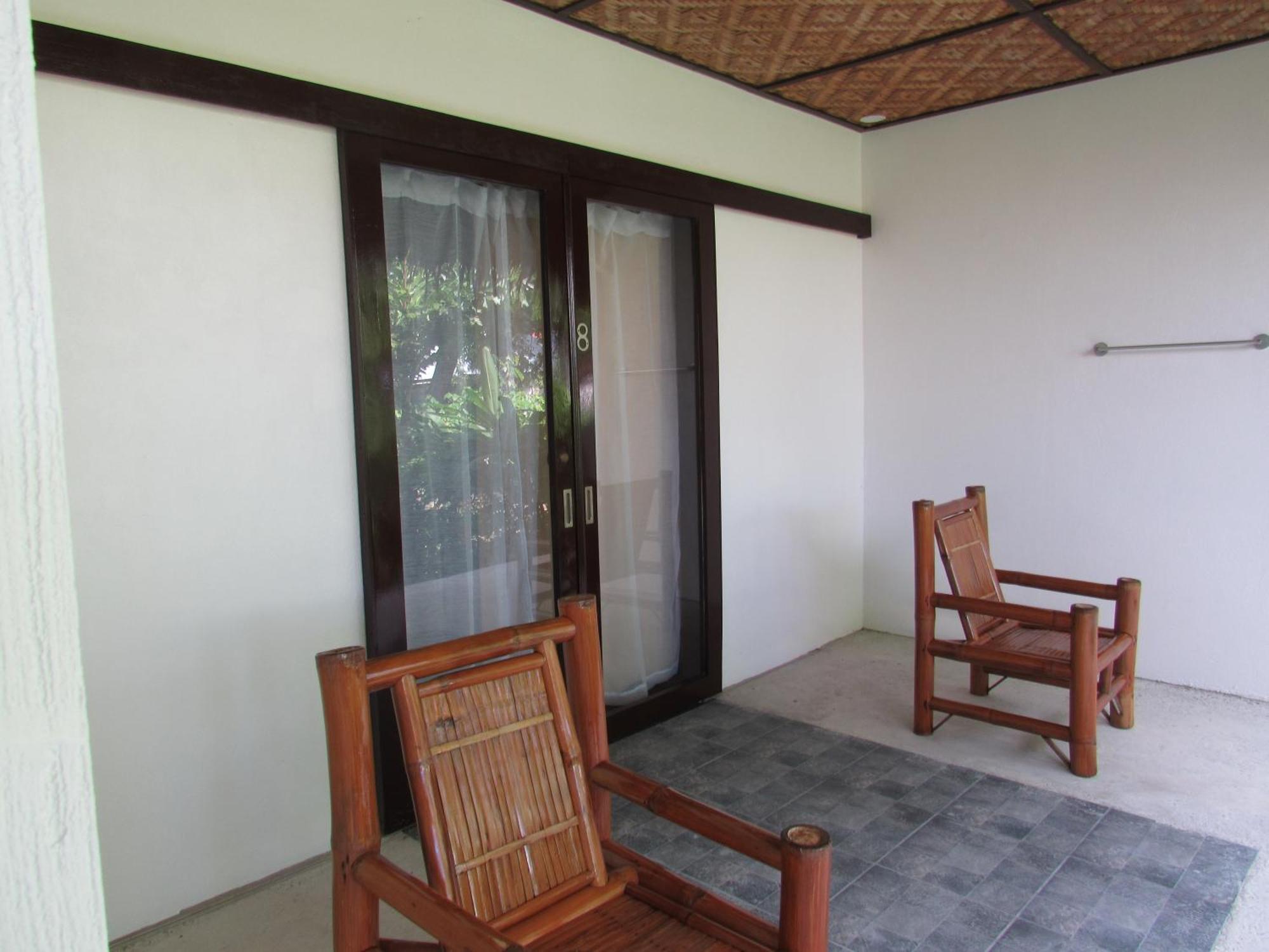 Dacozy Beach Resort Moalboal Room photo