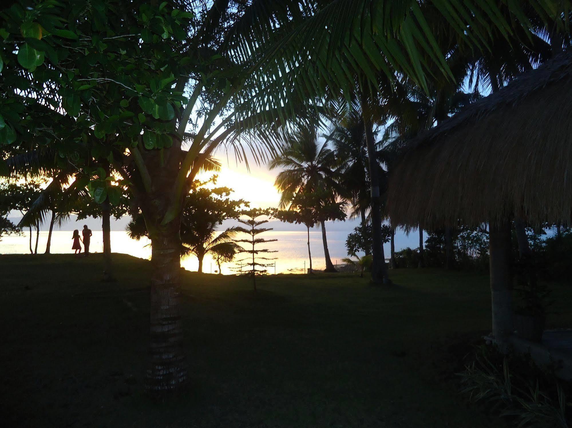 Dacozy Beach Resort Moalboal Exterior photo